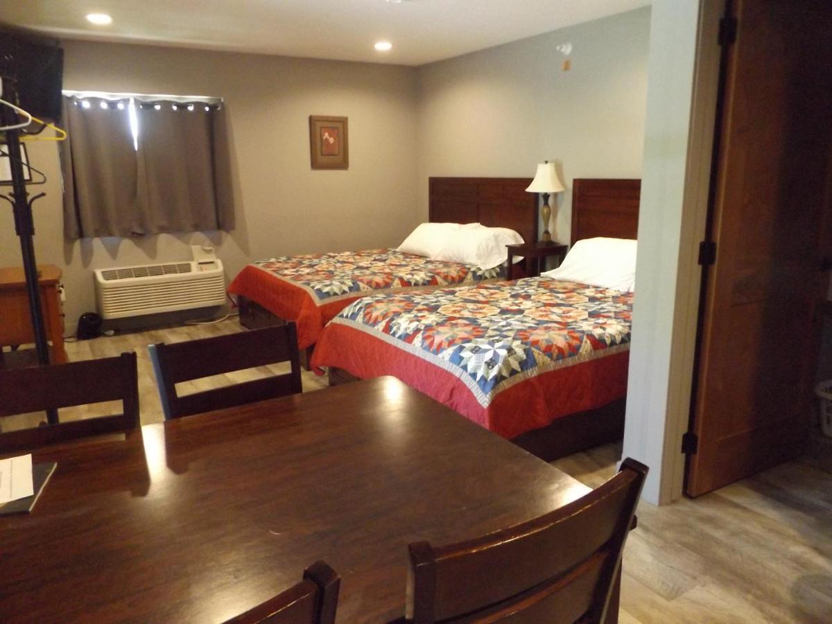 Big Spirit Resort Spirit Lake Екстер'єр фото