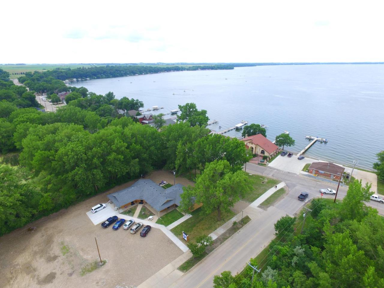 Big Spirit Resort Spirit Lake Екстер'єр фото