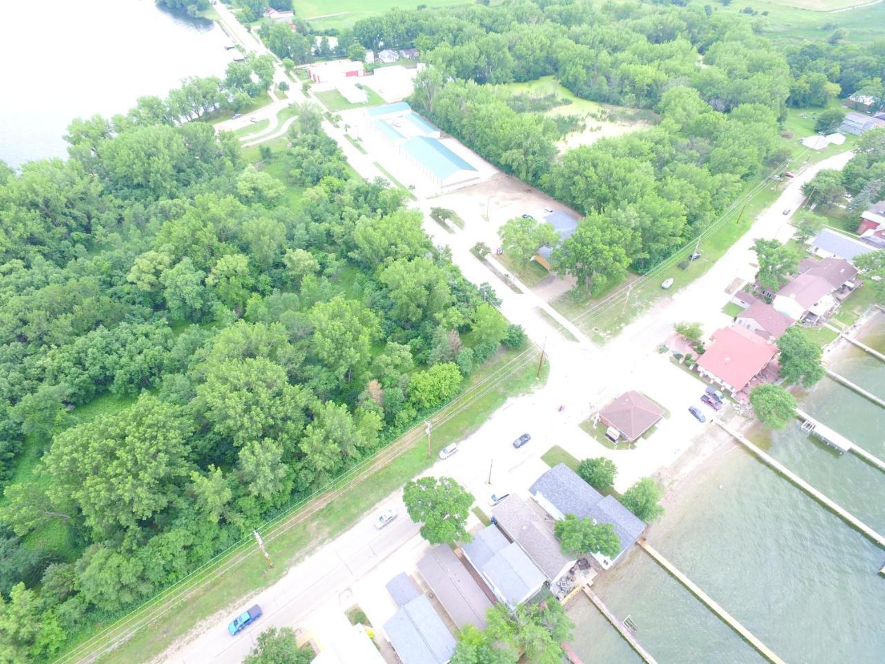 Big Spirit Resort Spirit Lake Екстер'єр фото