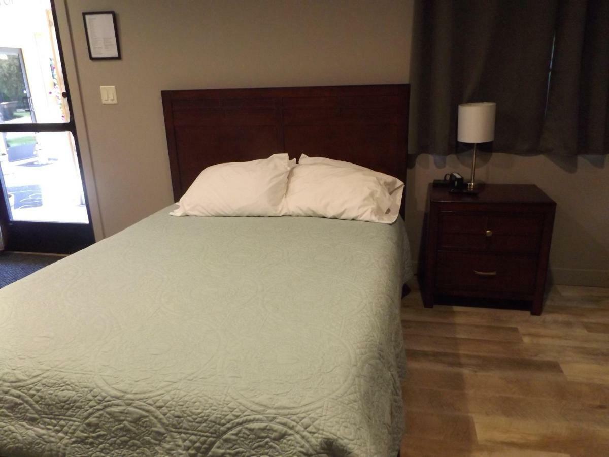 Big Spirit Resort Spirit Lake Екстер'єр фото